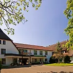 Ringhotel Warnemuender Hof 4*