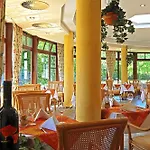 Hotel Ringhotel Warnemuender Hof 4*