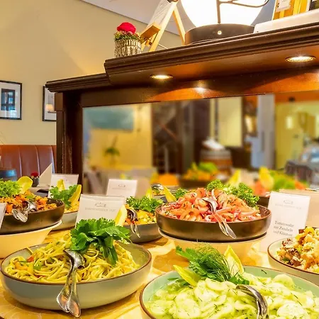 Ringhotel Warnemuender Hof 4*