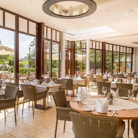 Ringhotel Warnemuender Hof ホテル