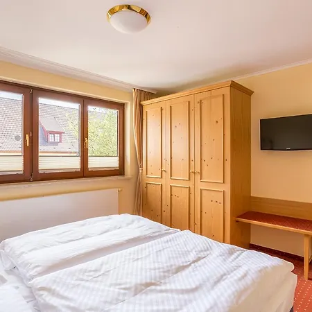 Ringhotel Warnemuender Hof Otel 4*