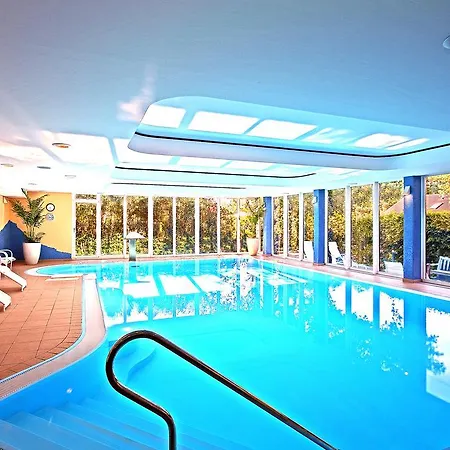 Ringhotel Warnemuender Hof 4*