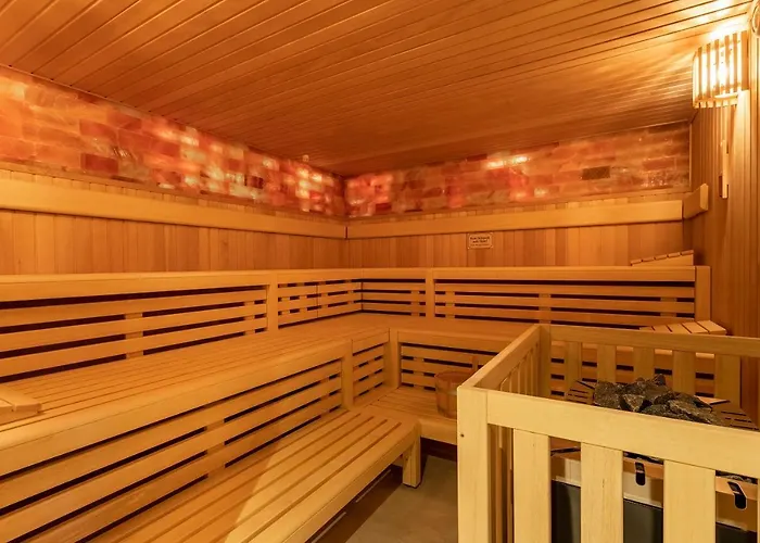 Ringhotel Warnemuender Hof מלון 4*