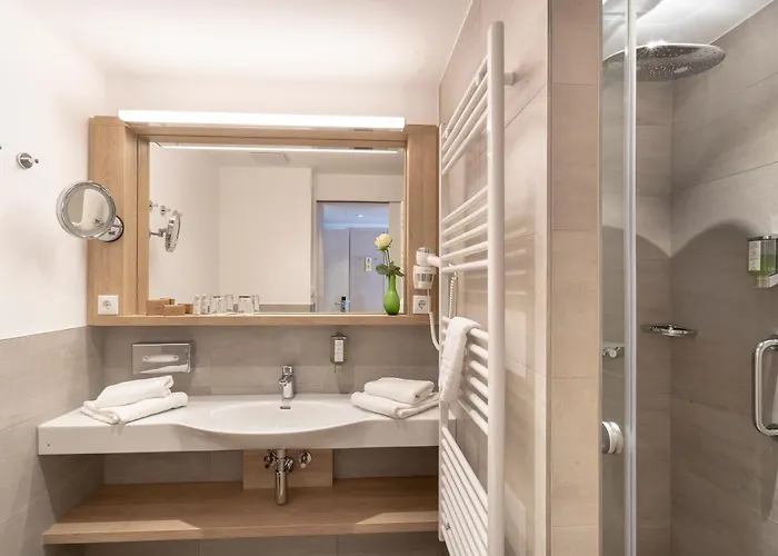 Ringhotel Warnemuender Hof Szálloda 4*