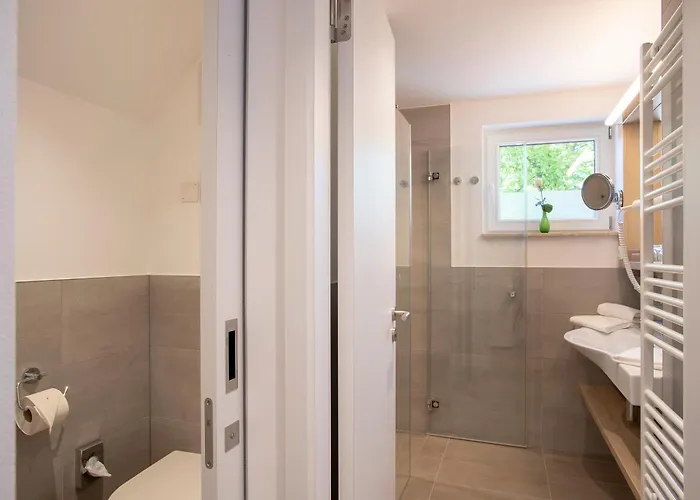 Ringhotel Warnemuender Hof Szálloda