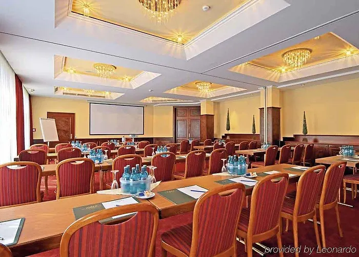 Ringhotel Warnemuender Hof 4* רוסטוק