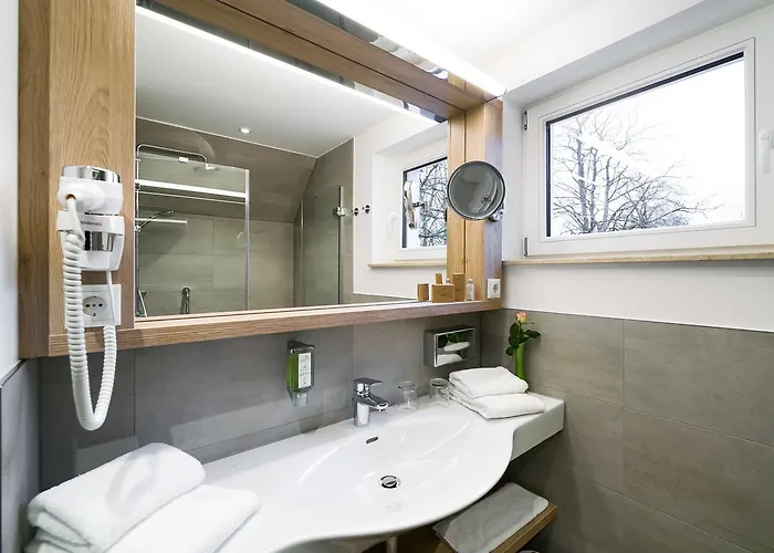 Ringhotel Warnemuender Hof 4*