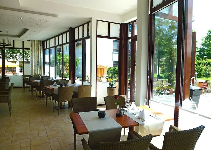 Ringhotel Warnemuender Hof 4*