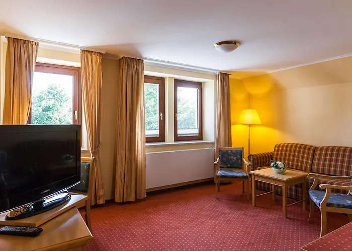 מלון Ringhotel Warnemuender Hof