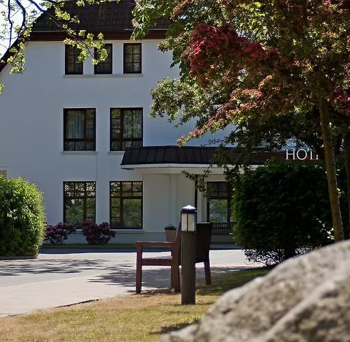 Hotel Ringhotel Warnemuender Hof 4*